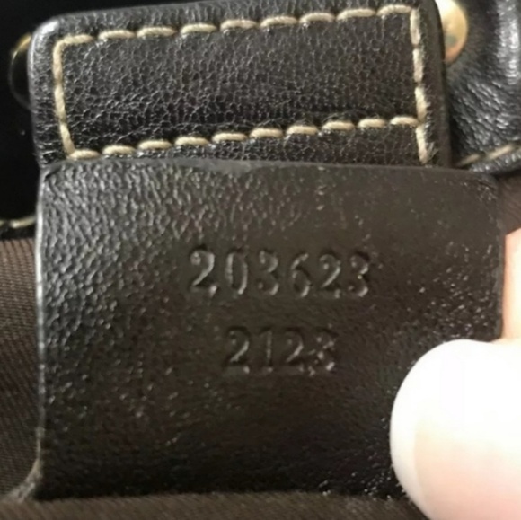 Authentic Gucci Studded Pelham Handbag - Picture 7 of 7